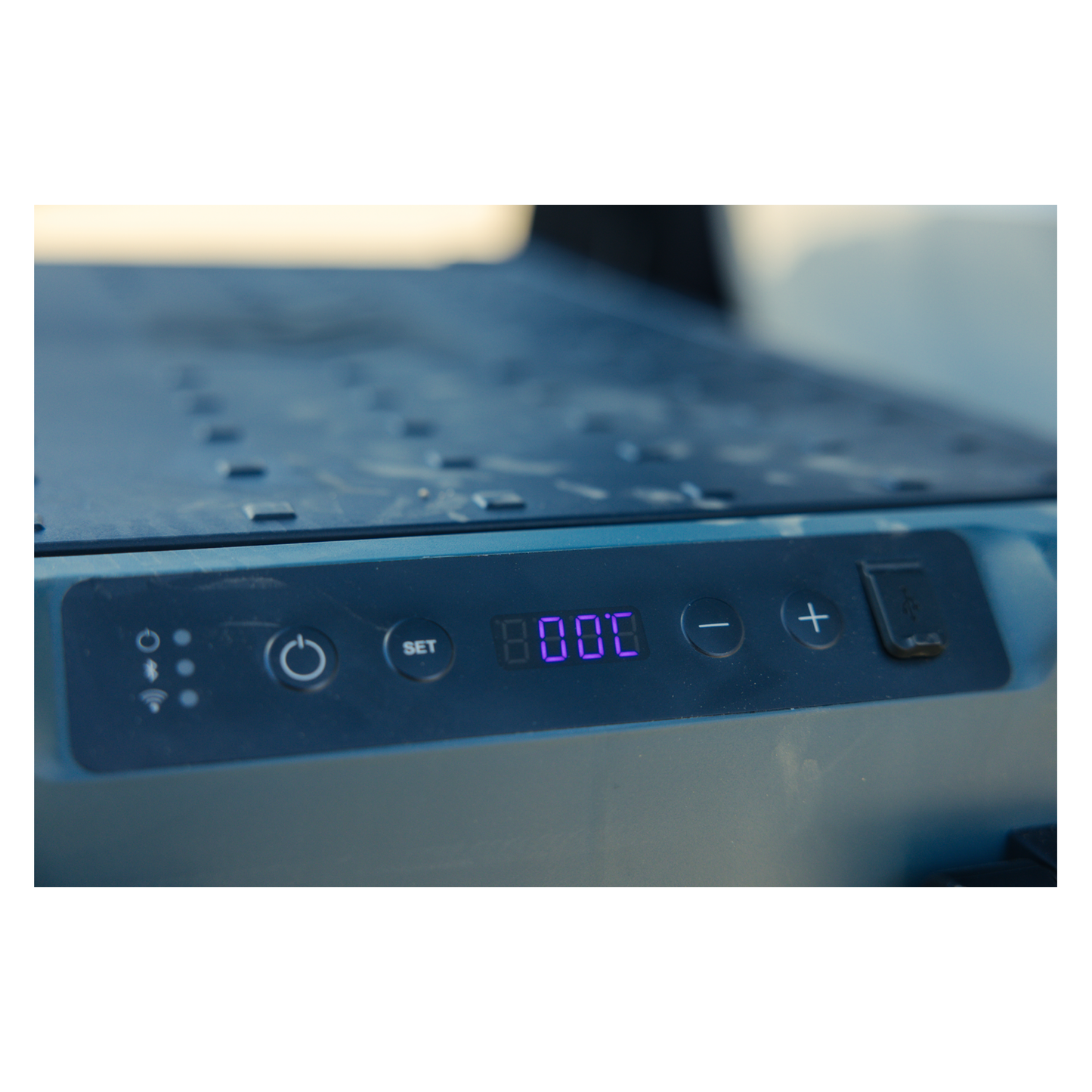 Dometic CFX2 57 AC/DC -kompressorikylmälaukku 57 litraa