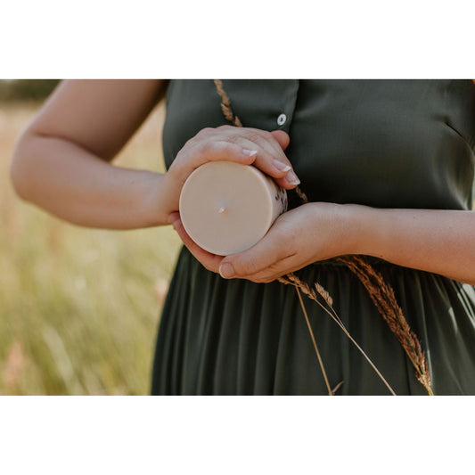 Hand-made Soy Wax Candle with Linden Flower & Honey Scent