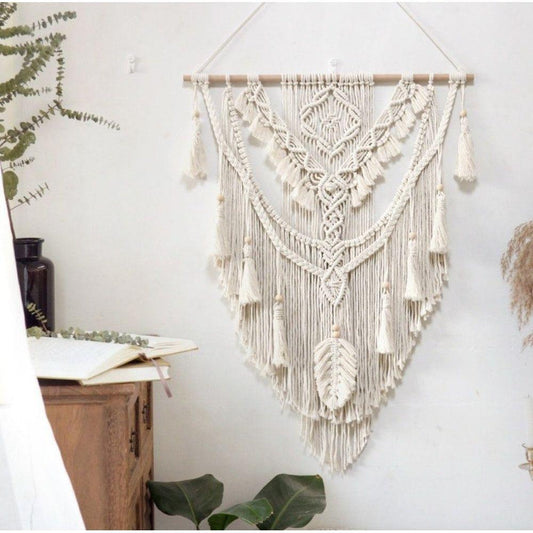 Makrame-seinäkoriste