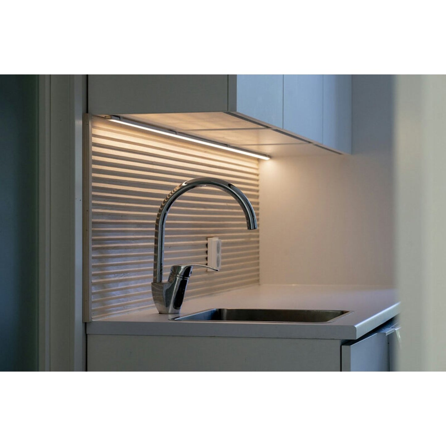 VALOPROFIILI/-NAUHA BASE 24V 4,8W/M IP20 24V 4000K 5m