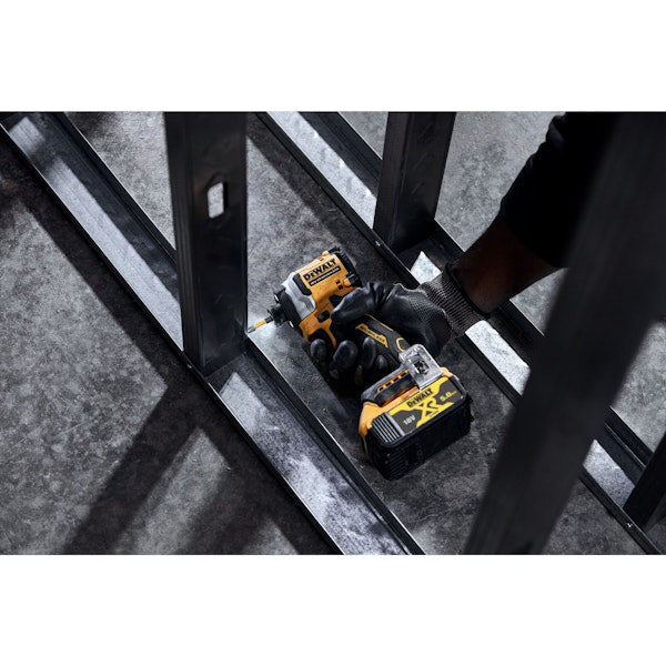 AKKUISKURUUVINVÄÄNNIN DEWALT DCF850N 18V RUNKO
