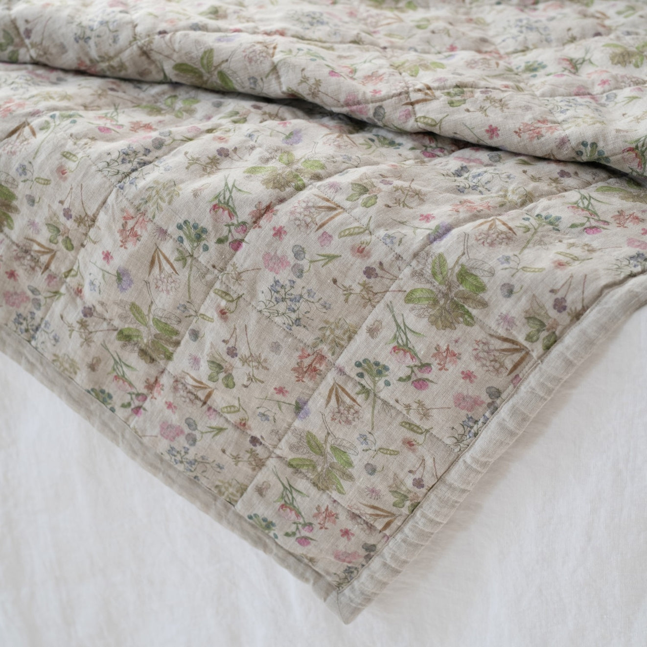 Pellavapeitto Botany 2 (140x220 cm) - Linen Tales