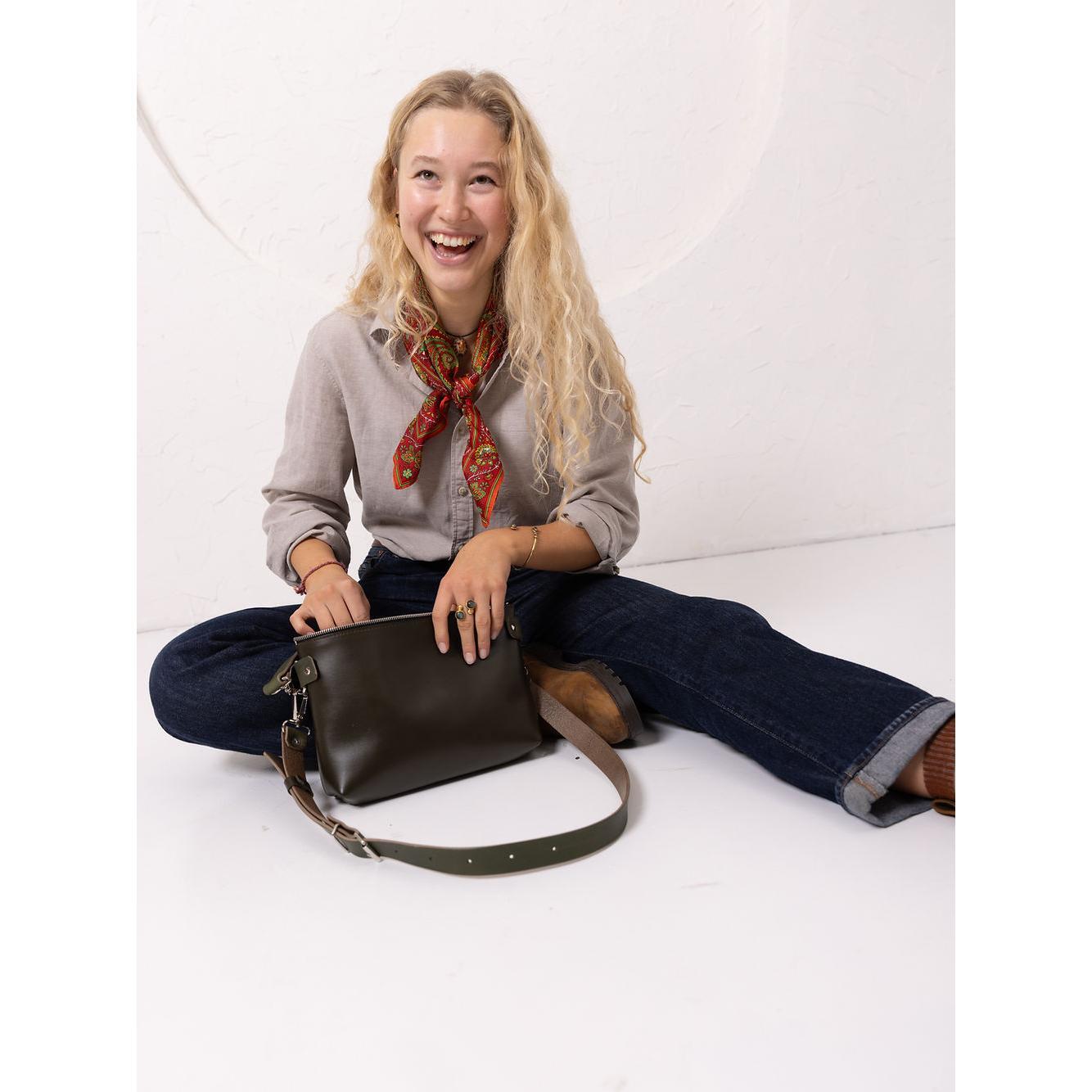 TOMMY Leather Bag with Two Handles - Dirty Green