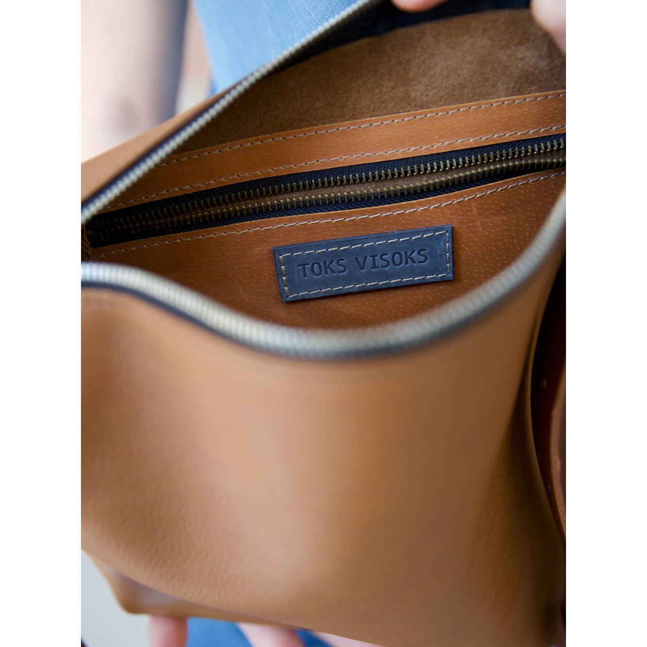 ROBIN Leather Handbag Large - Camel Brown