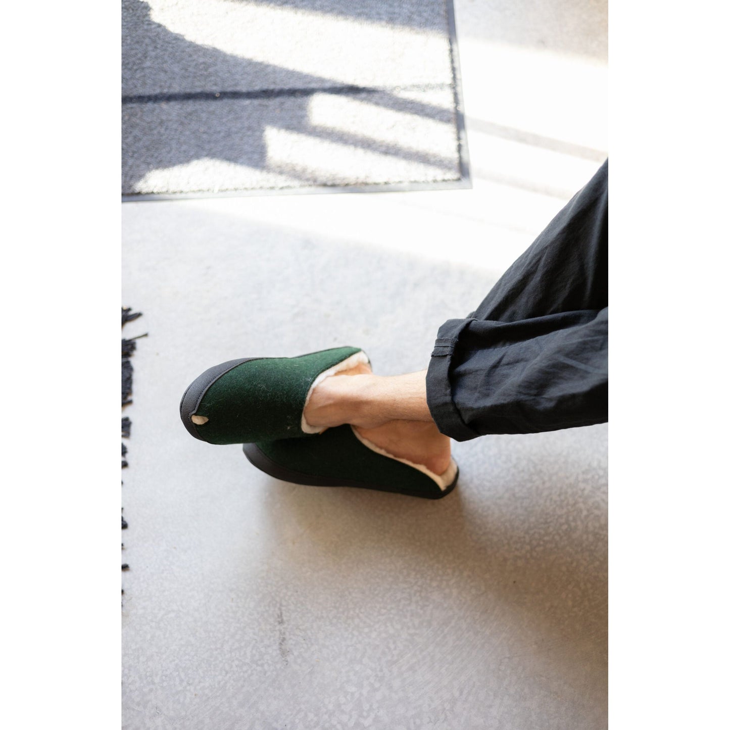 TOKU Brussels Slippers with Lambswool - Dark Green