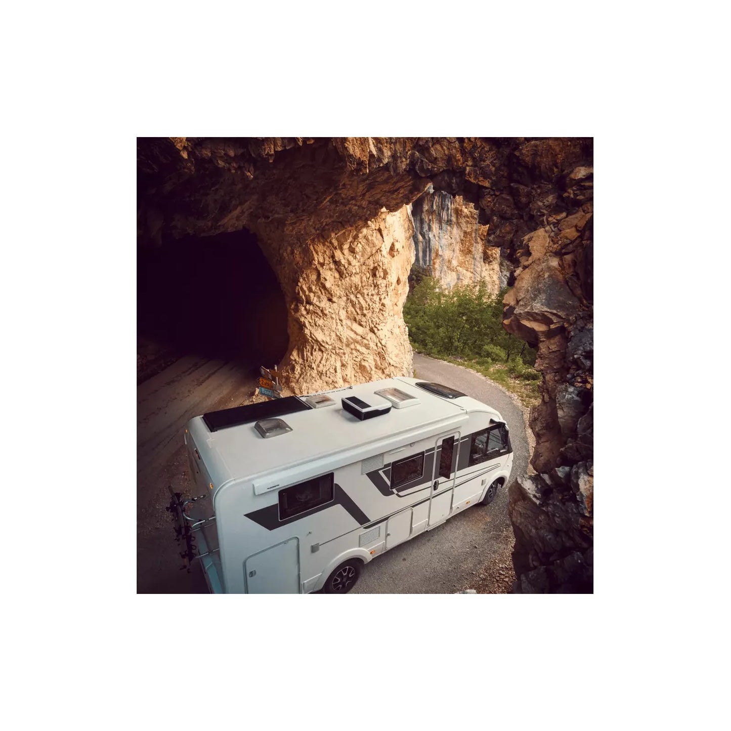 ilmastointilaite-dometic-freshjet-fjx4-1500m-Kotikauppa