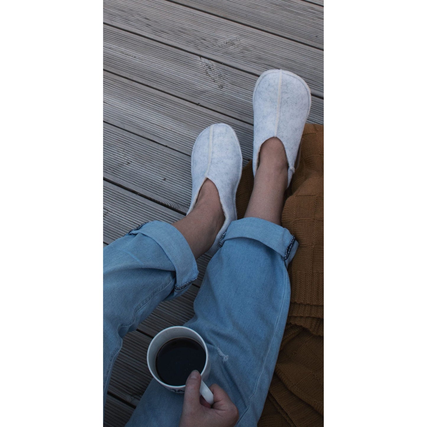 Tohkri Unisex Slippers – Natural Lambswool, White