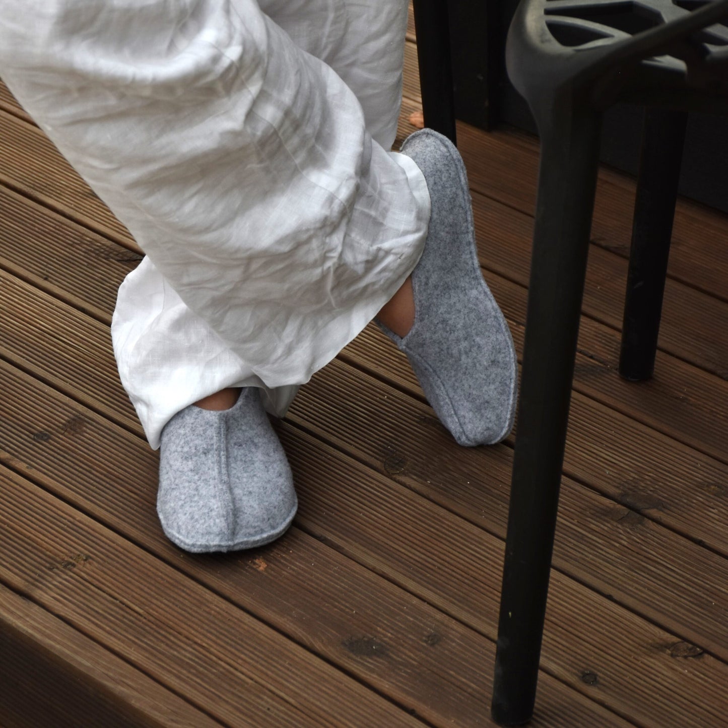 Tohkri Unisex Slippers - Grey