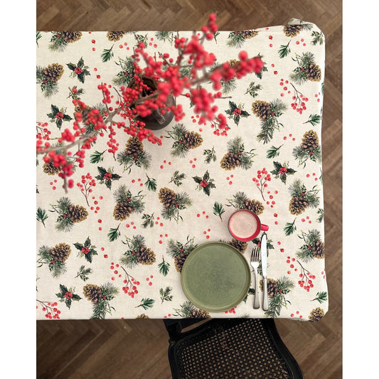 Winter Motive Golden Pine Rectangular Tablecloth