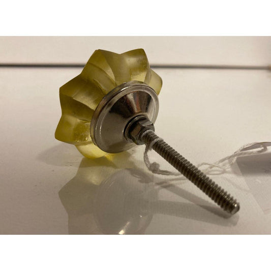 Keltainen iso nuppi - Kotikauppa