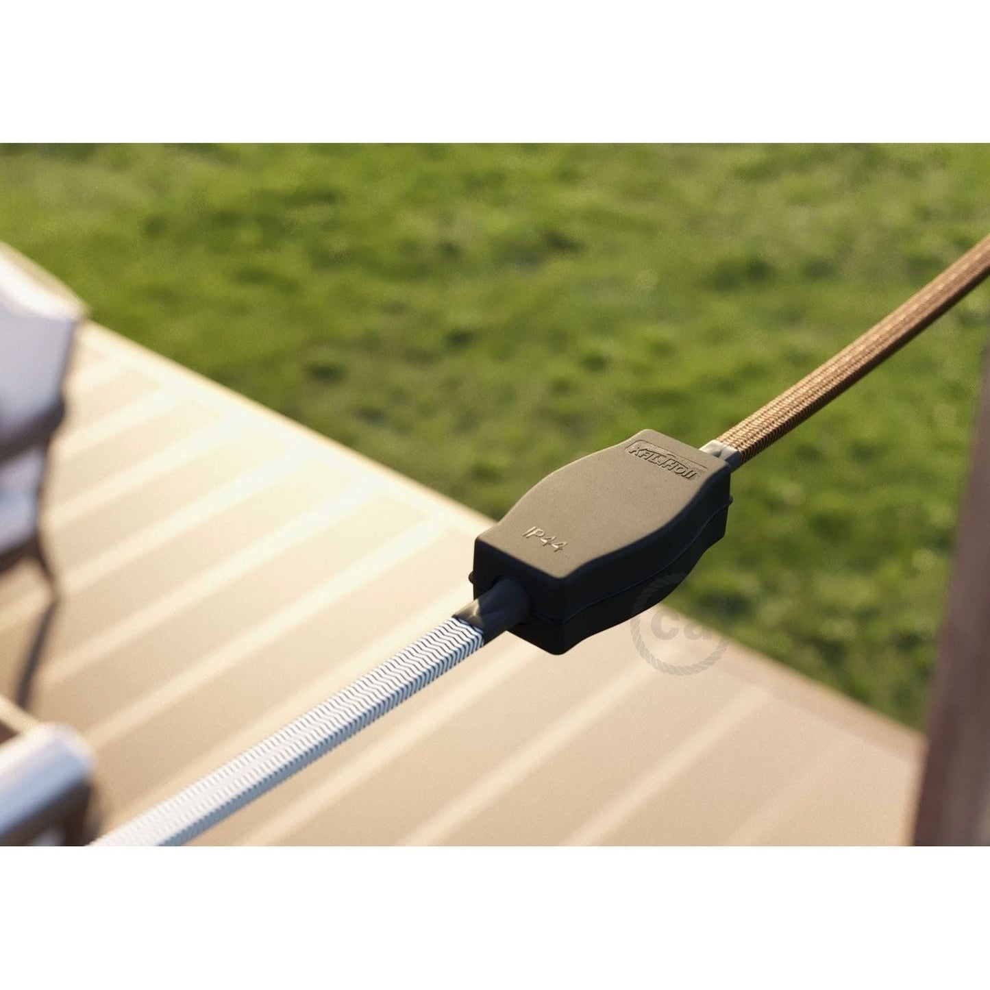 Kytkentärasia Lumet-merkkivaloille adaptereilla pyöreille ja litteille kaapeleill - Kotikauppa