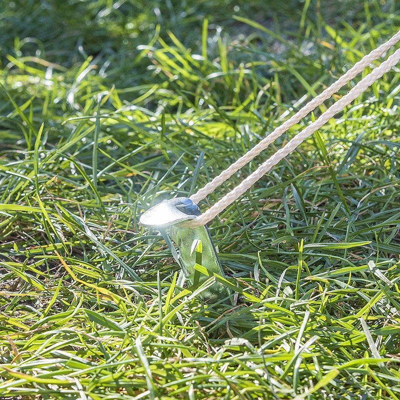 Metallinen pyälletty telttakiila 30cm - Kotikauppa