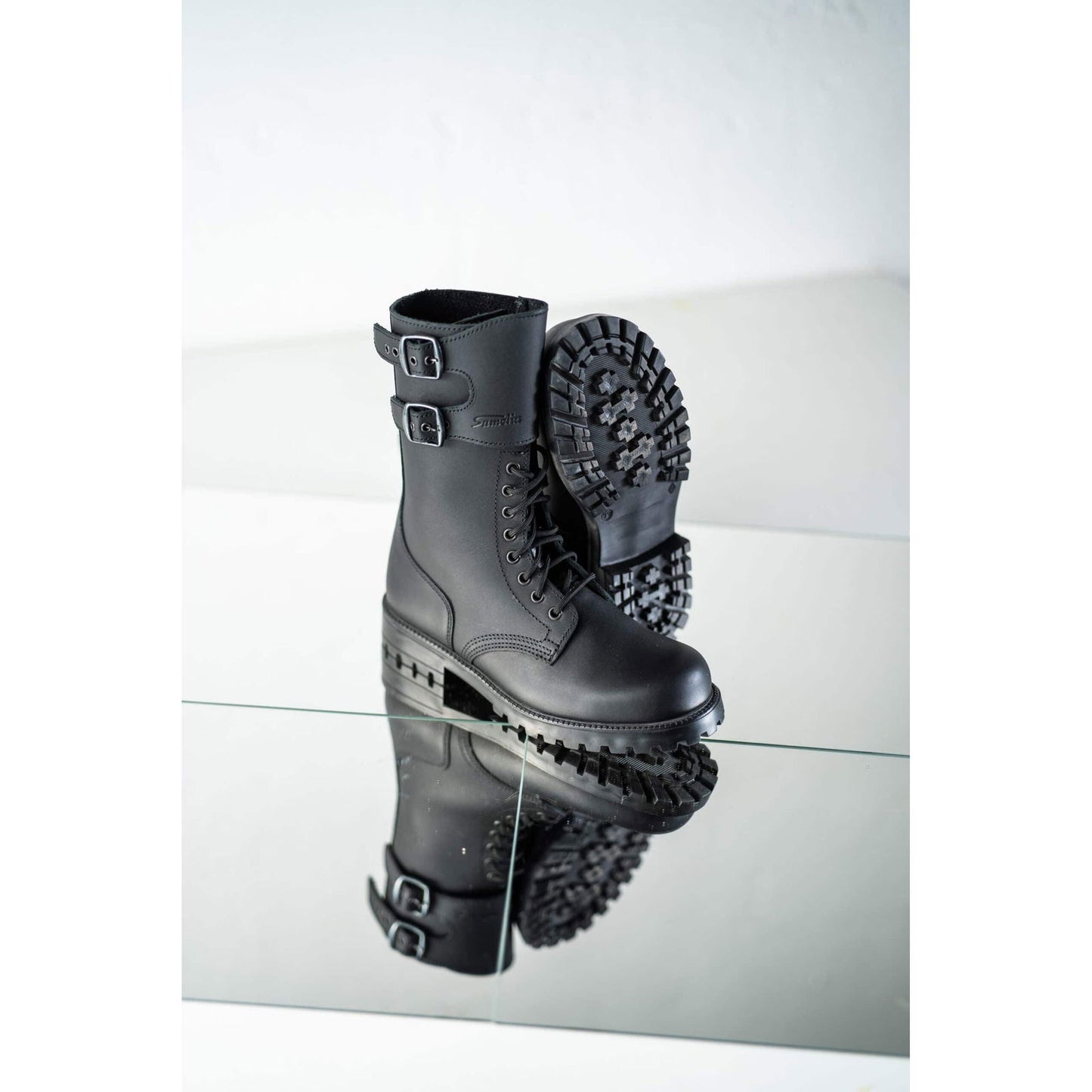 Mustat Tarkovsky bootsit (Samelin 791) - Kotikauppa