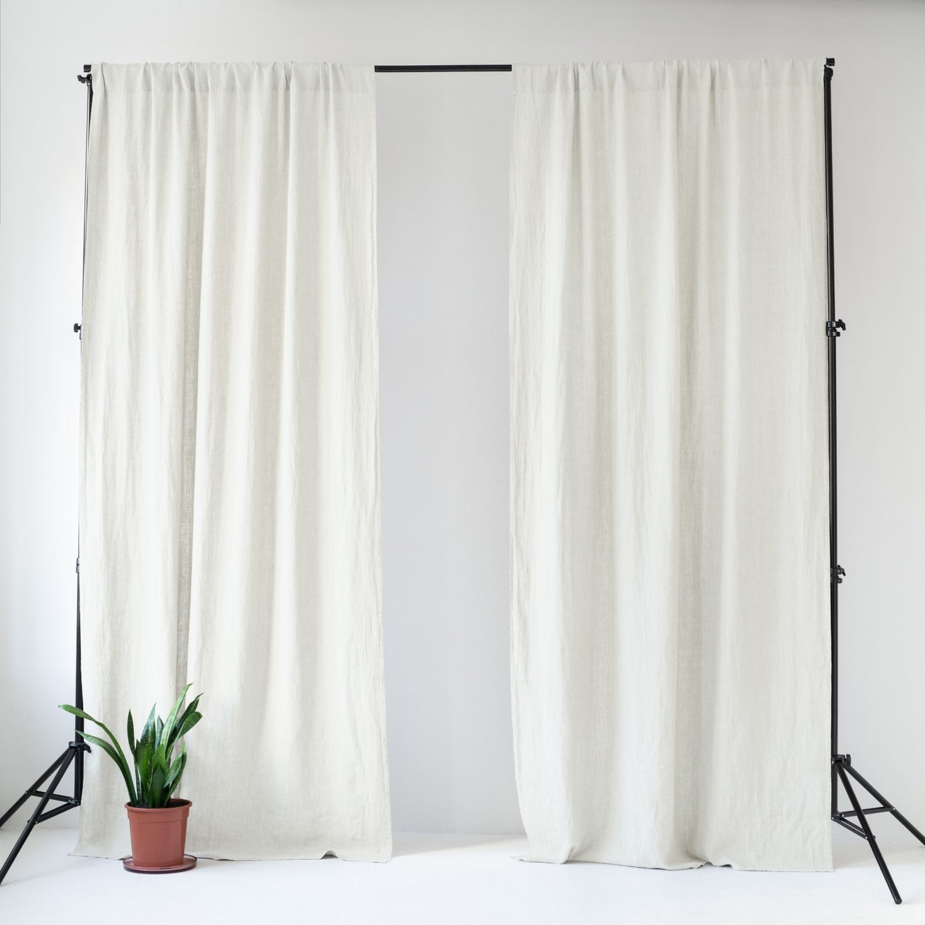 Pimentävä pellavaverho (tankoon) - Luonnonvalkoinen- 2 kpl Setti - Linen Tales