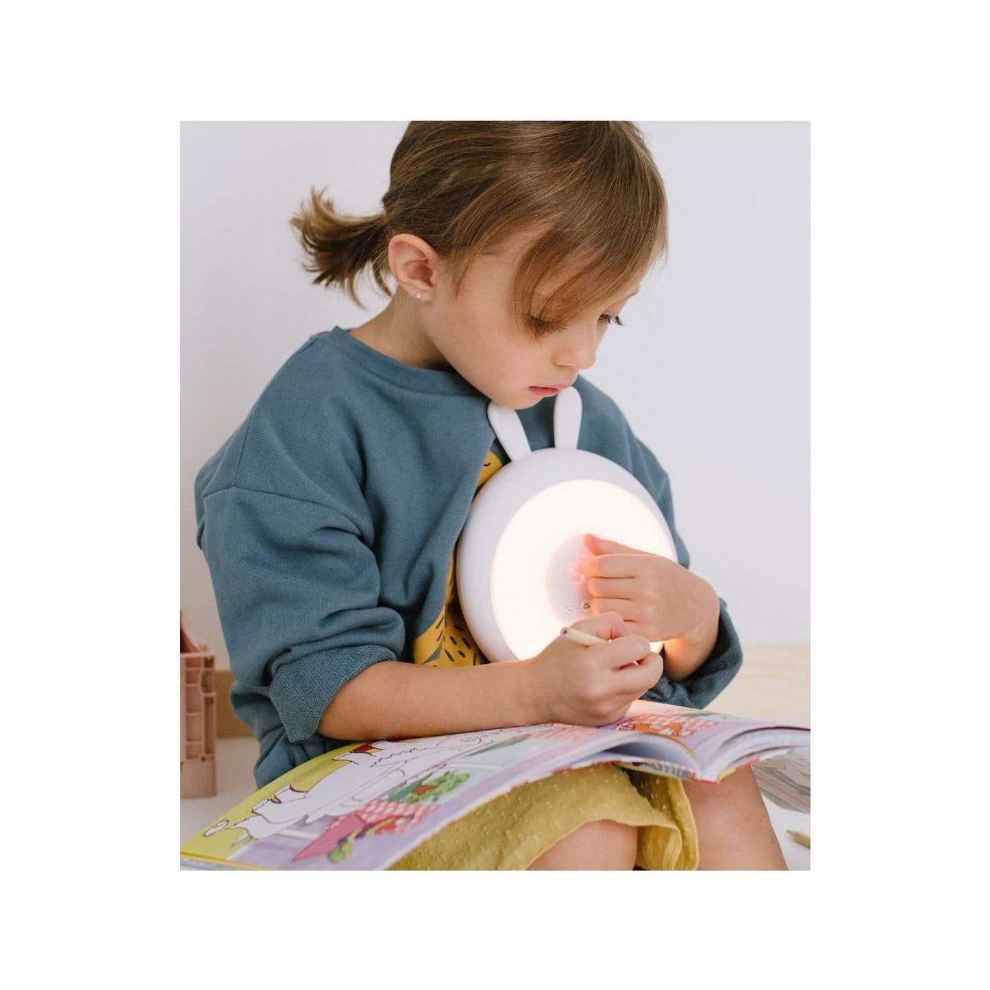 Rabbit Lamp with Alarm Clock – White - Kotikauppa