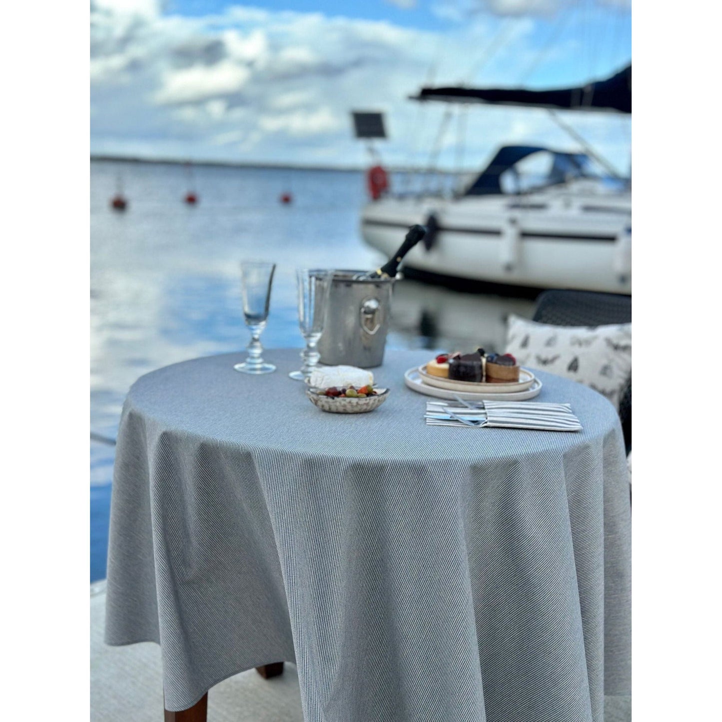 Round Tablecloth, Recycled Fabric - Nord 2 - Kotikauppa