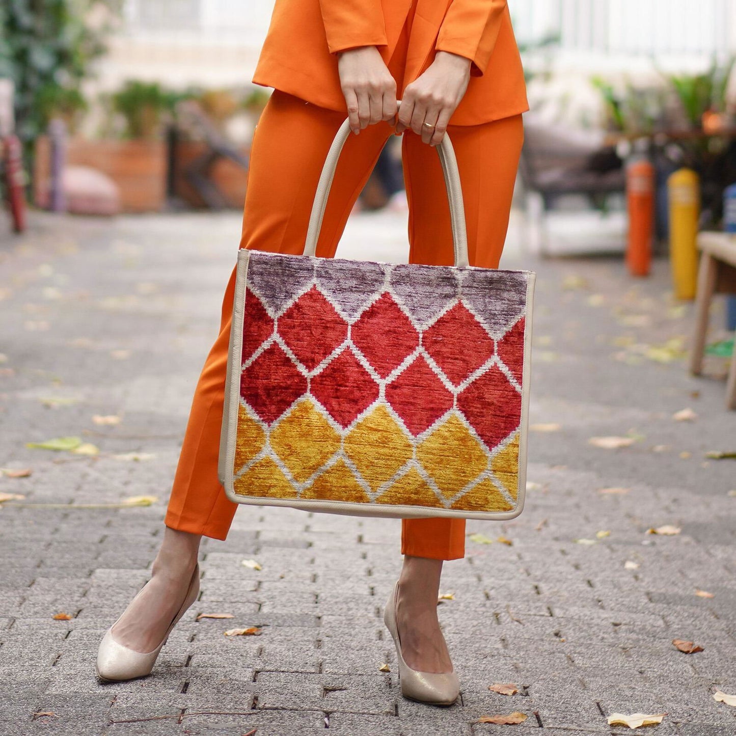 Suuri olkalaukku Rachel (nahkaa ja silkkiä) - Kotikauppa