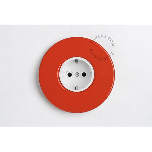 Uppoasennettava pistorasia IP20 (metallinen, valkoinen keskiö) Useita värejä - Kotikauppa