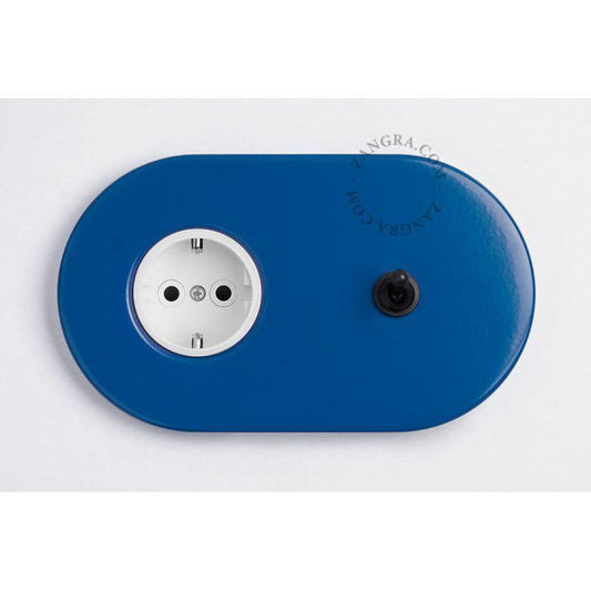 Uppoasennettava pistorasia mustalla kytkimellä IP20 (metallinen, valkoinen keskiö) Useita värejä - Kotikauppa