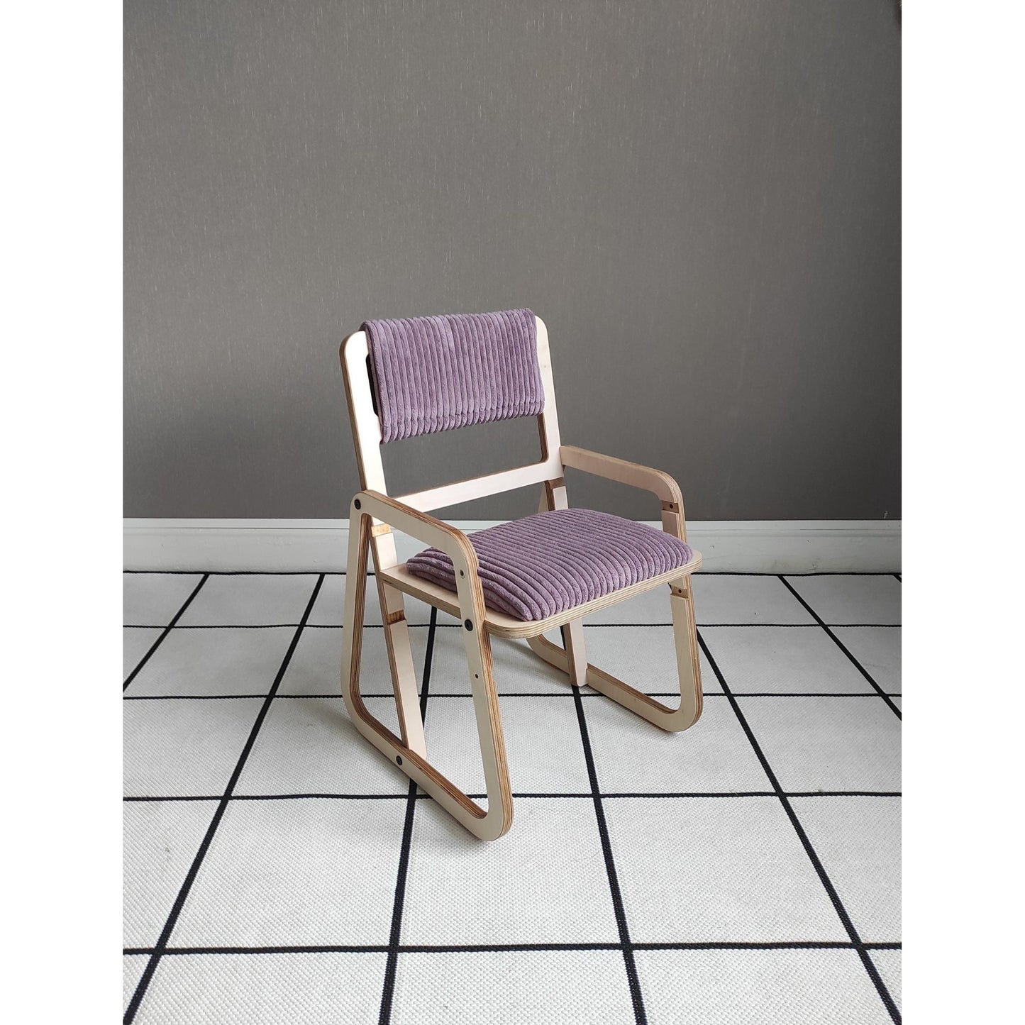 Adjustable Children Chair Julle - Cannon Pink