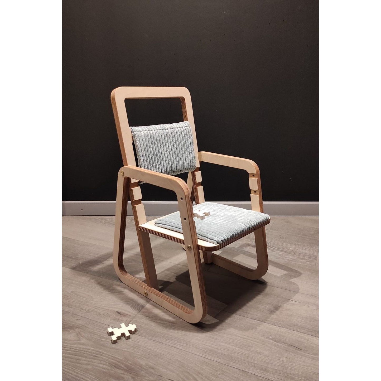 Adjustable Children Montessori Table and Chair Set Julle - Mint Green