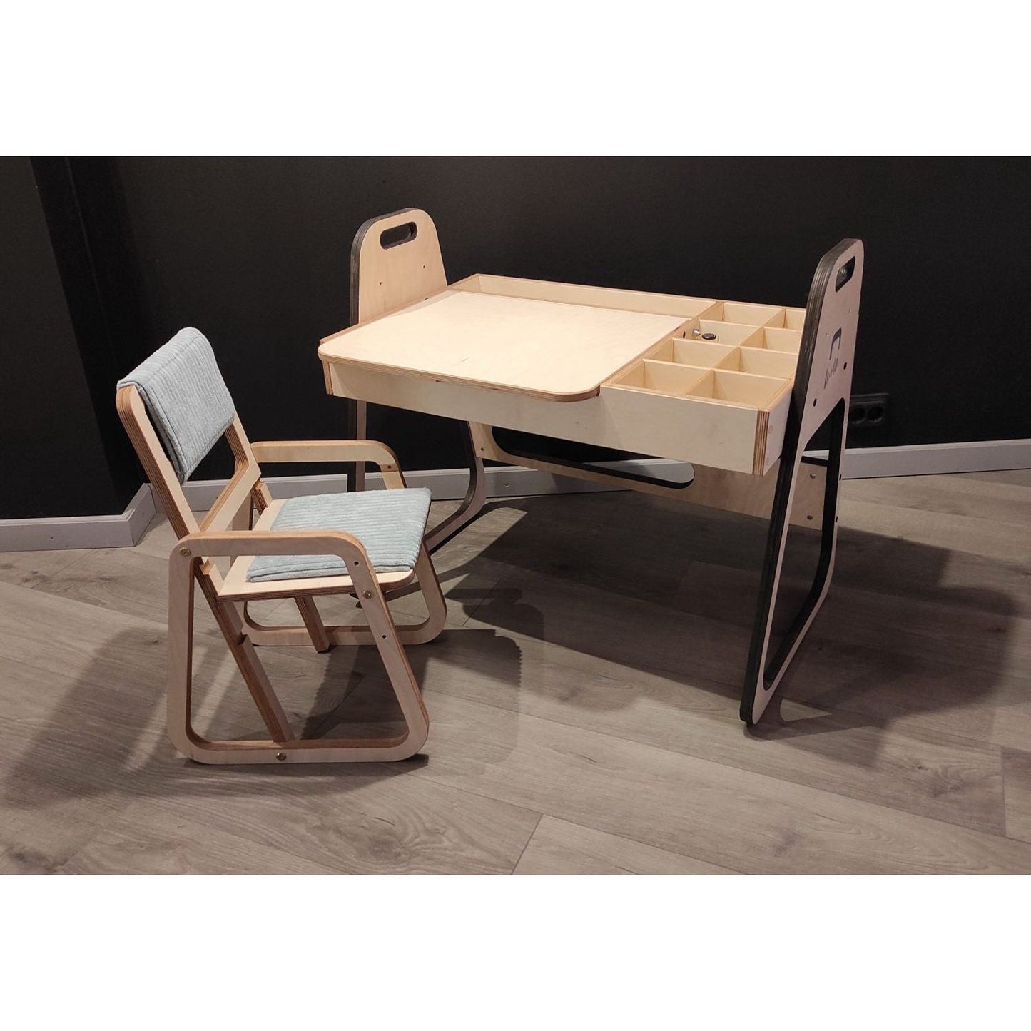 Adjustable Children Montessori Table and Chair Set Julle - Mint Green