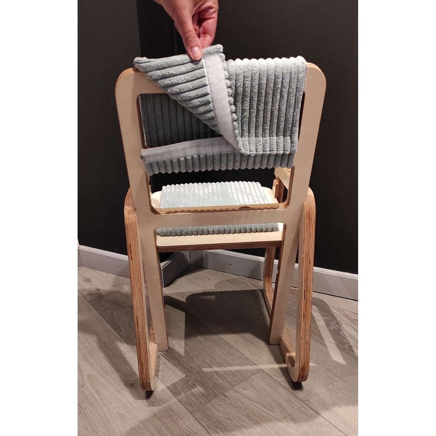 Adjustable Children Montessori Table and Chair Set Julle - Mint Green