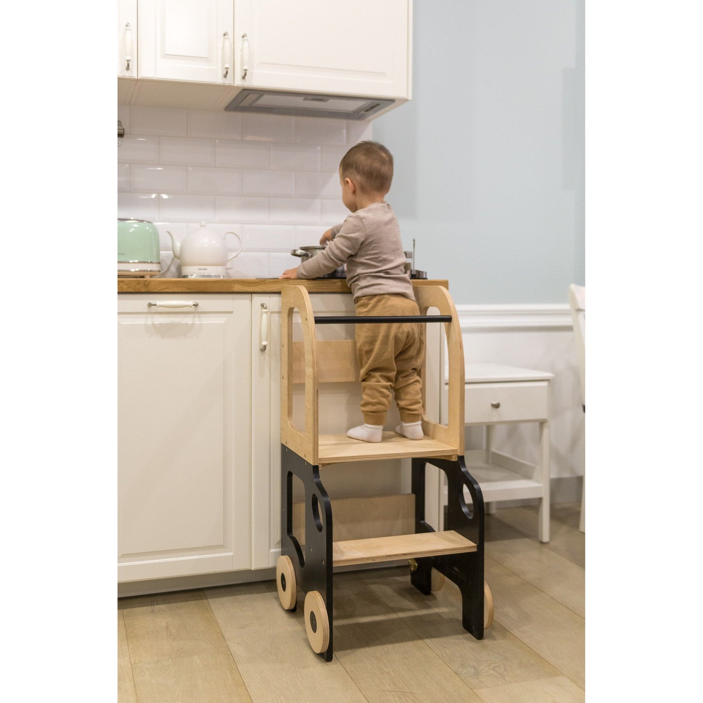 Car Kitchen Helper / Learning Table