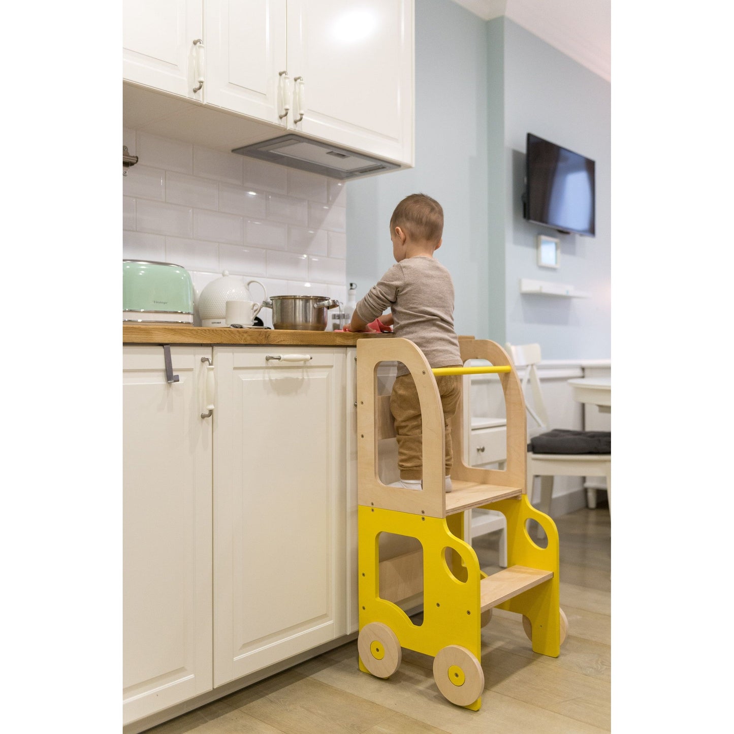 Car Kitchen Helper / Learning Table