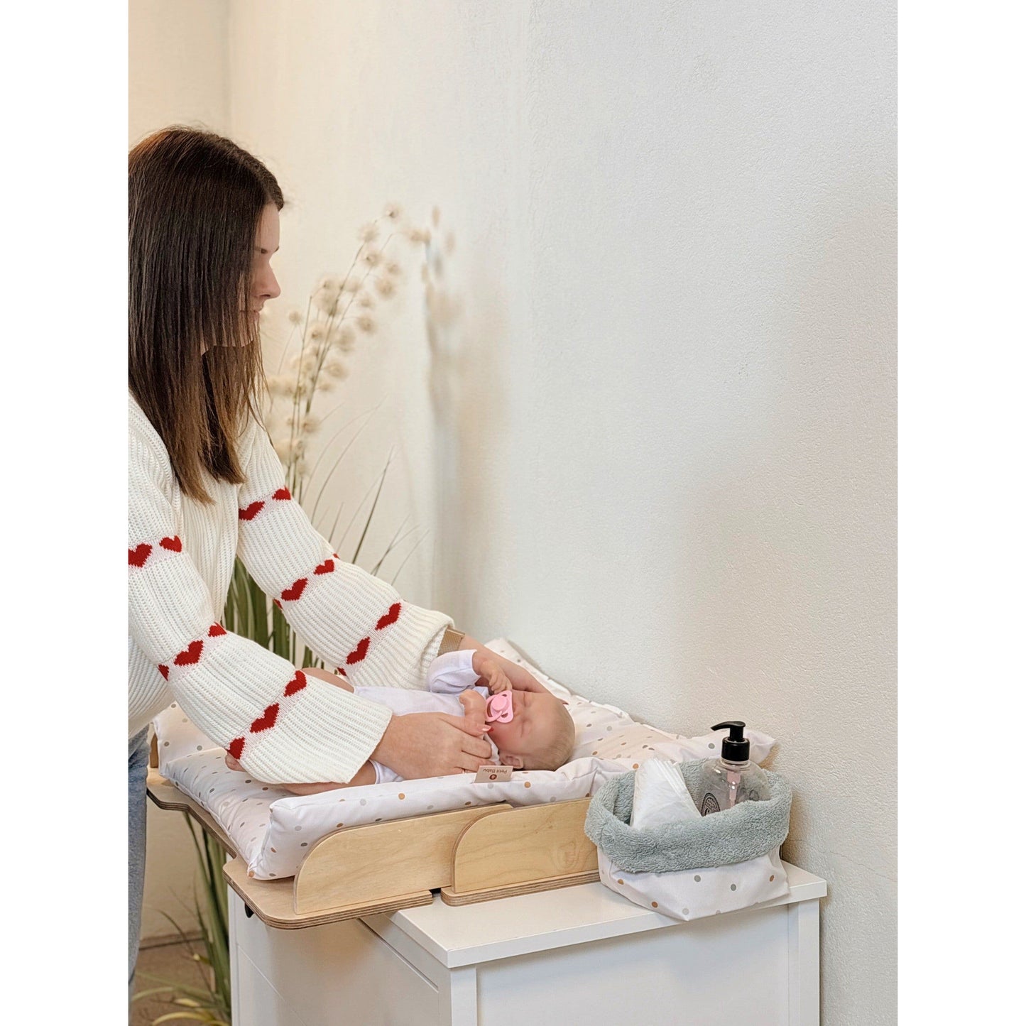 Changing Table Storage Basket