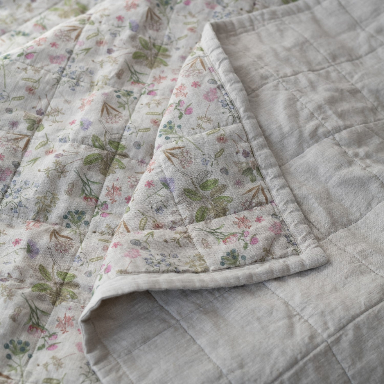 Pellavapeitto Botany 2 (140x220 cm) - Linen Tales