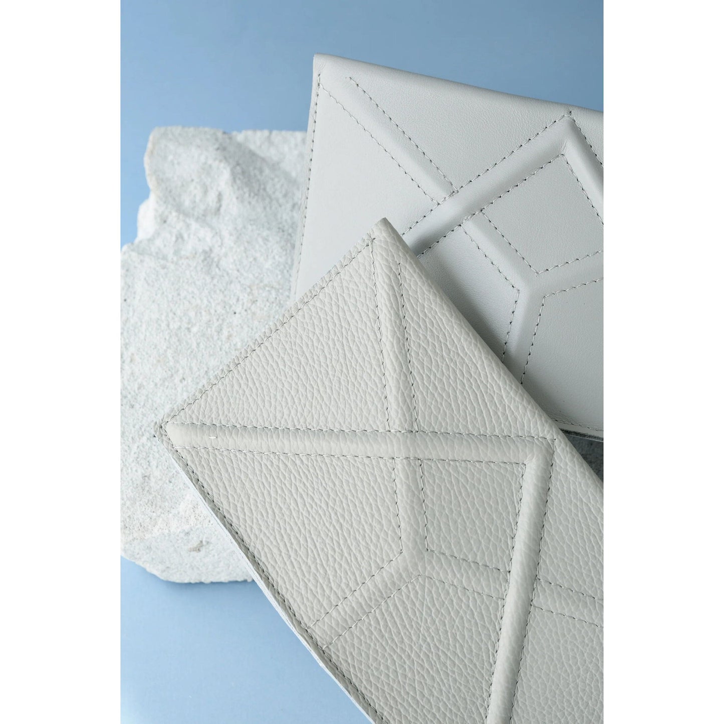 FACET Clutch - Light Grey