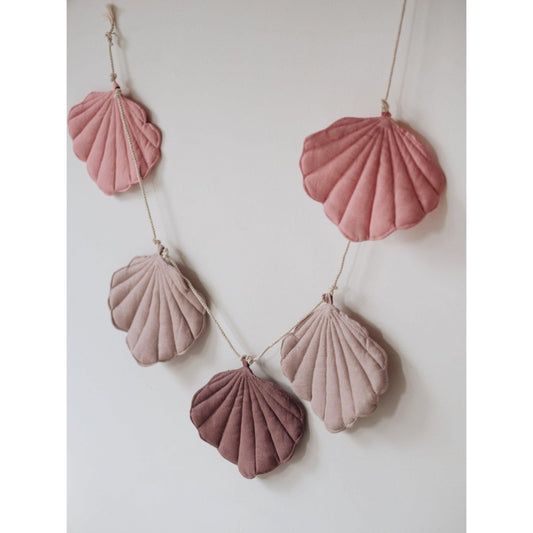 Shell Garland - Powder Pink