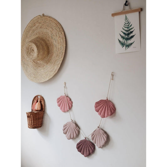 Shell Garland - Powder Pink