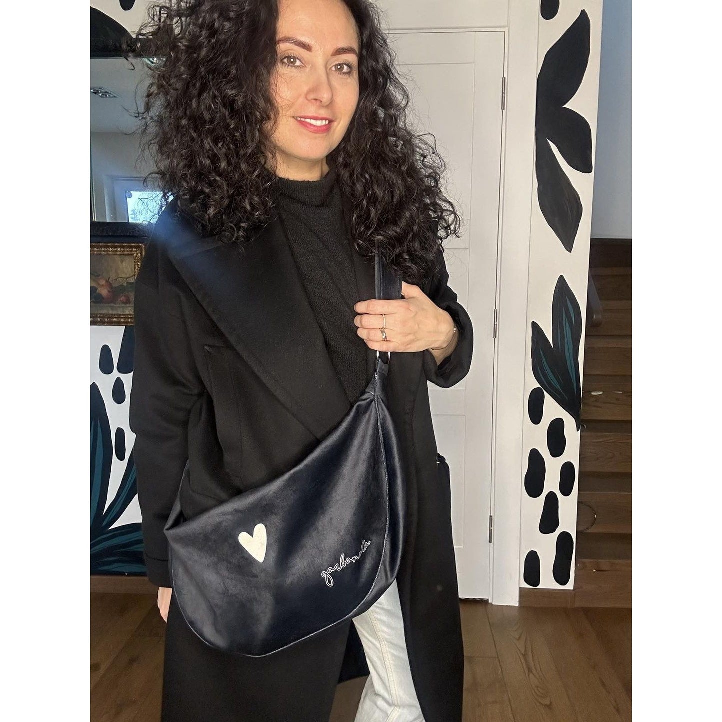 Hobo Bag Heart - Black