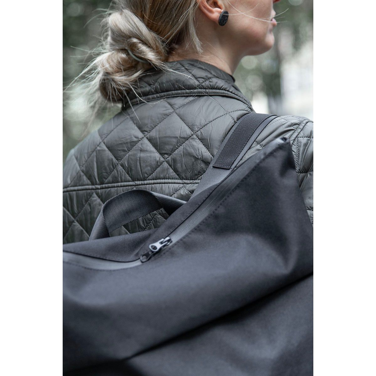 HØLAR Weatherproof Backpack