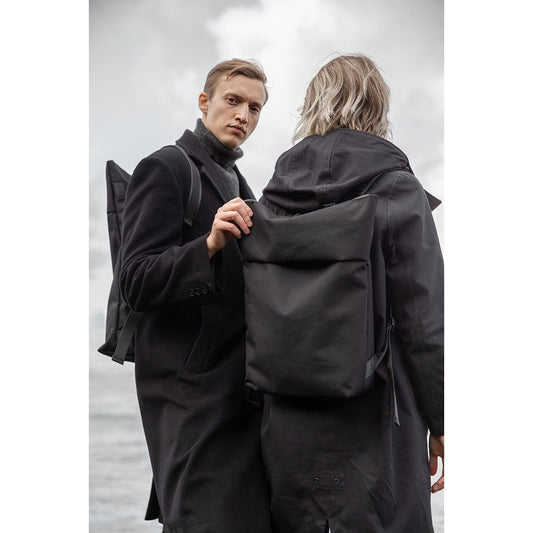 HØLAR Weatherproof Backpack
