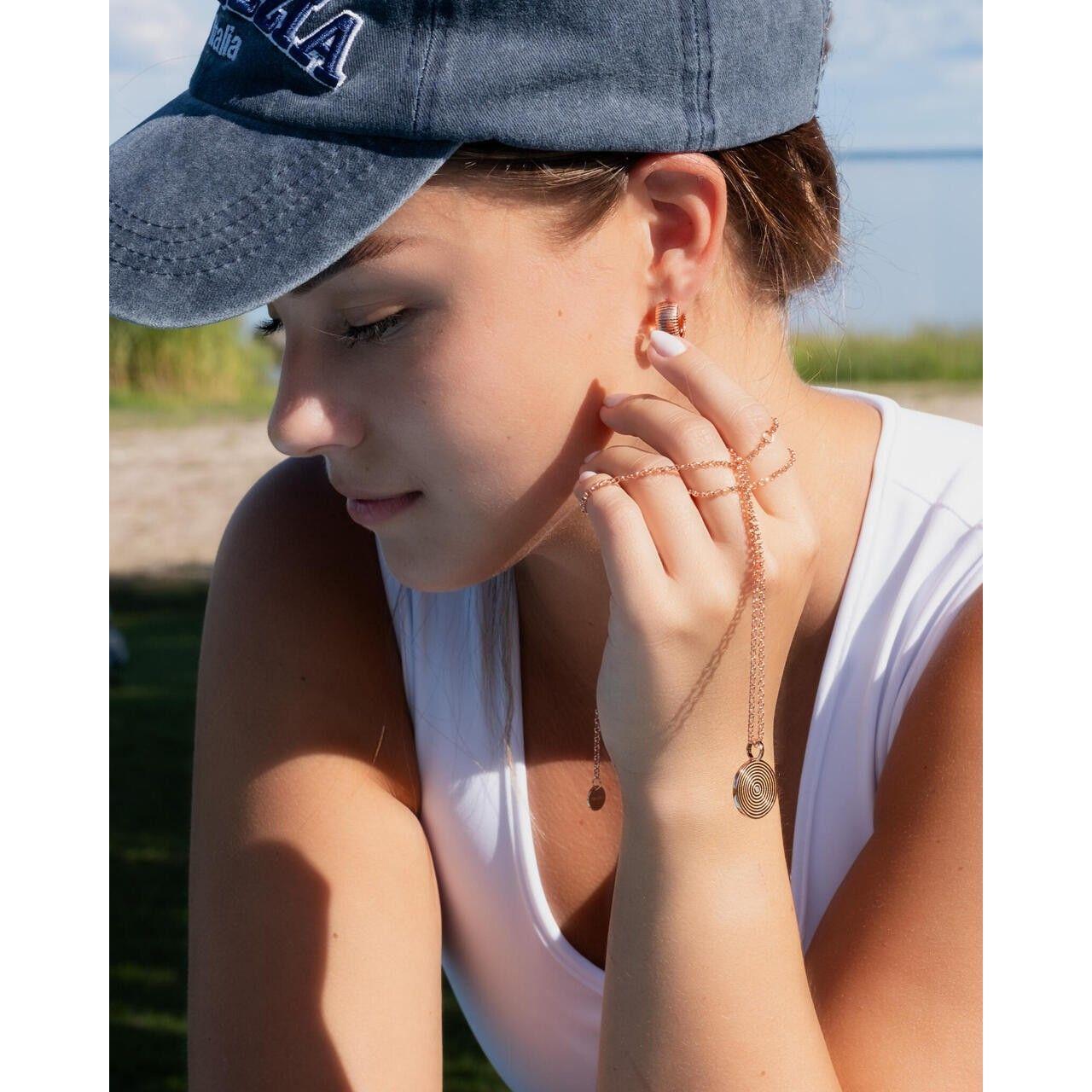 Illumi Infinity Pendant Necklace