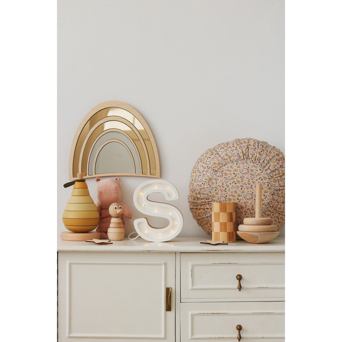 Kids Room Rainbow Mirror – Child-Friendly Acrylic & Wood