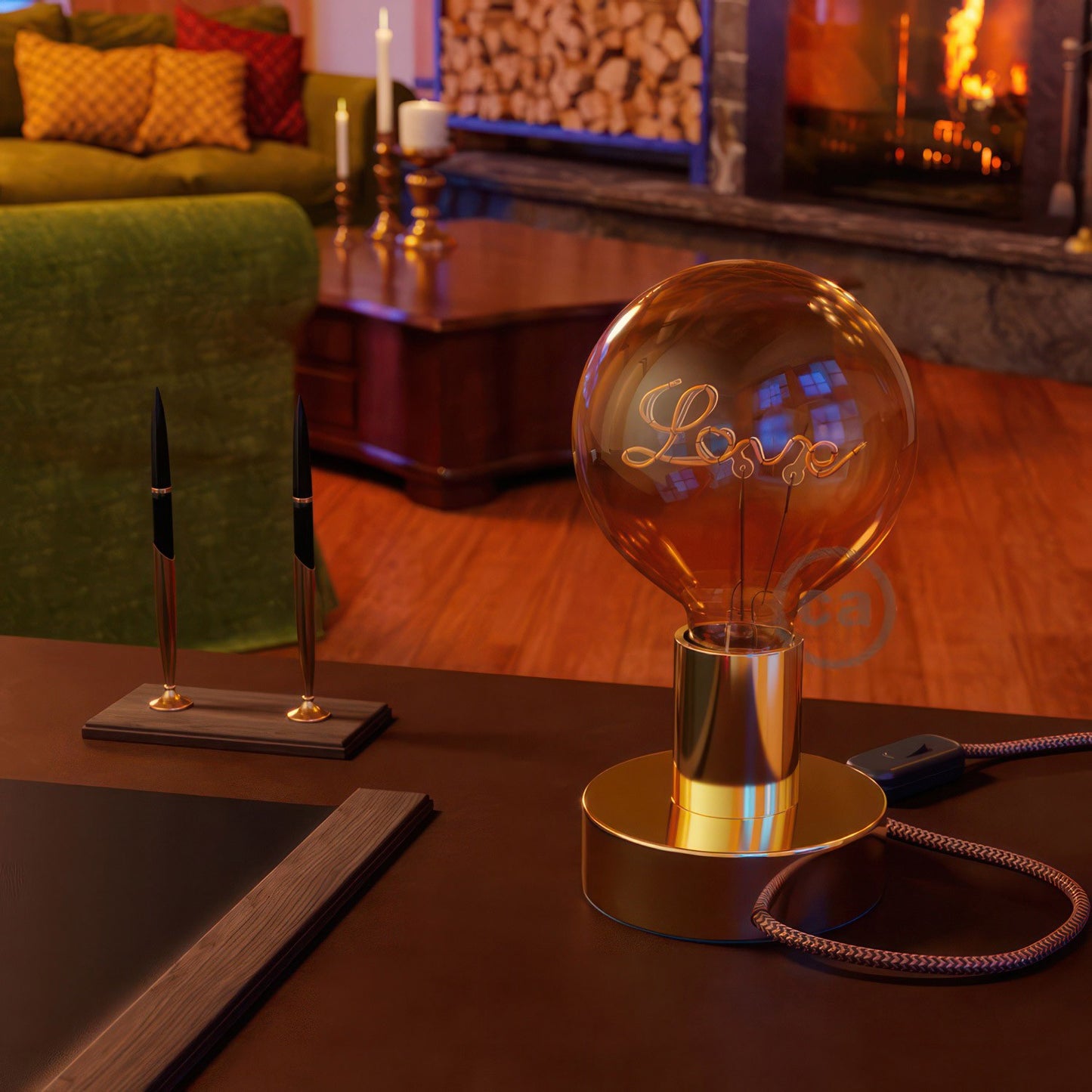 Kultainen LED-lamppu pystysuoraan lamppuun Globe G125 5W E27 koristeellinen Vintage 2000K