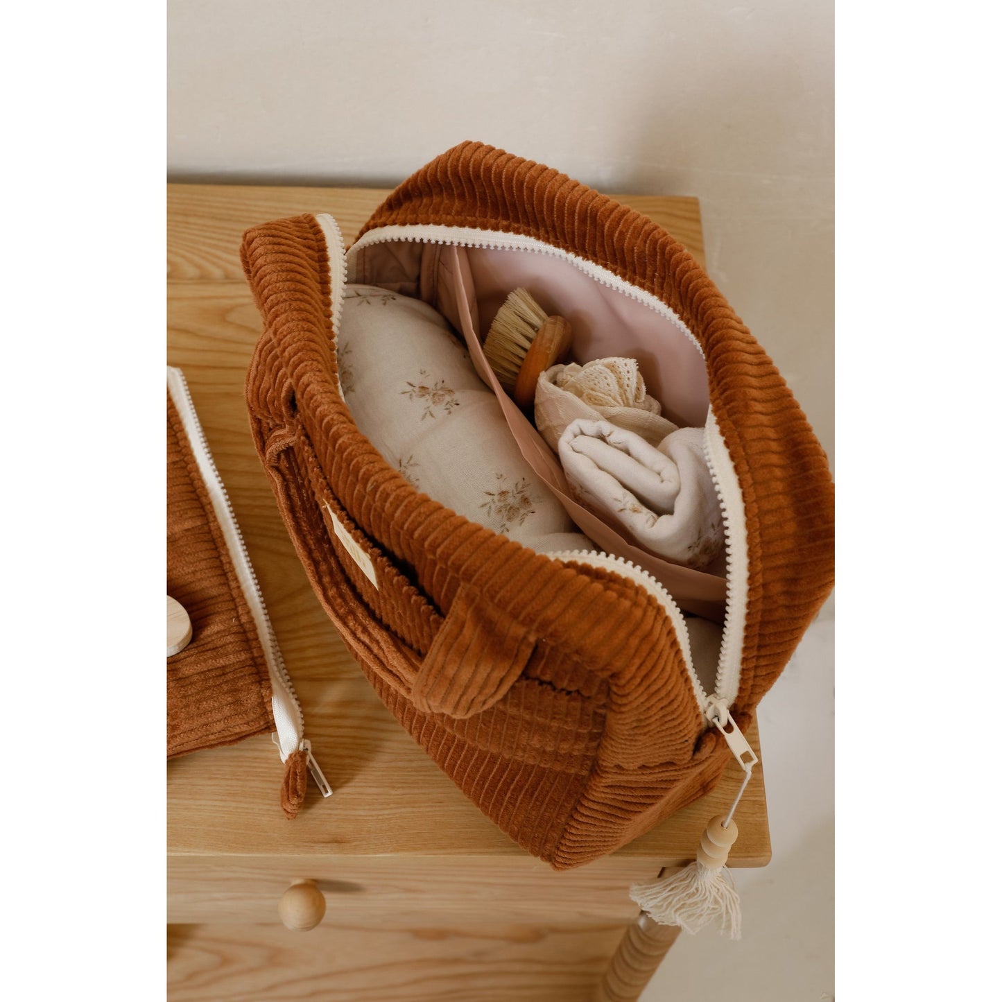 Large Make-Up Bag - Caramel