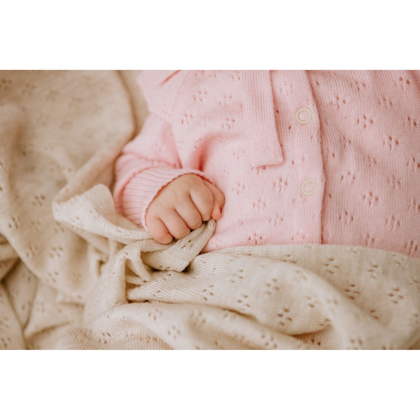 LOVE Gift Set For Baby - Blanket and Bonnet
