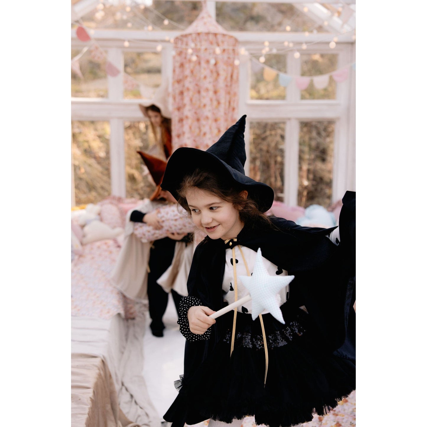 Magic Cape Costume - Black Riding Hood