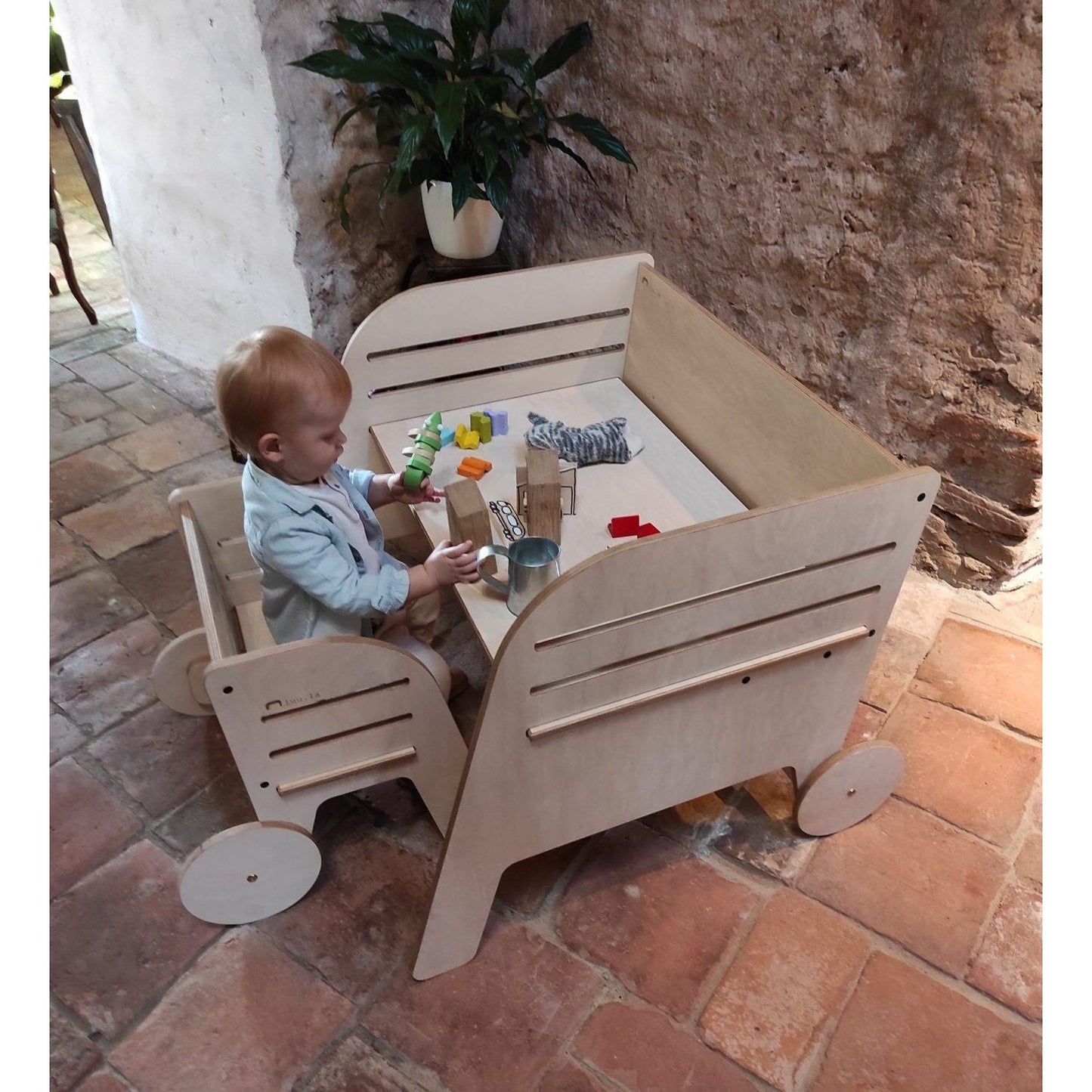 Montessori Table and Chair Set - Wagon Wheel