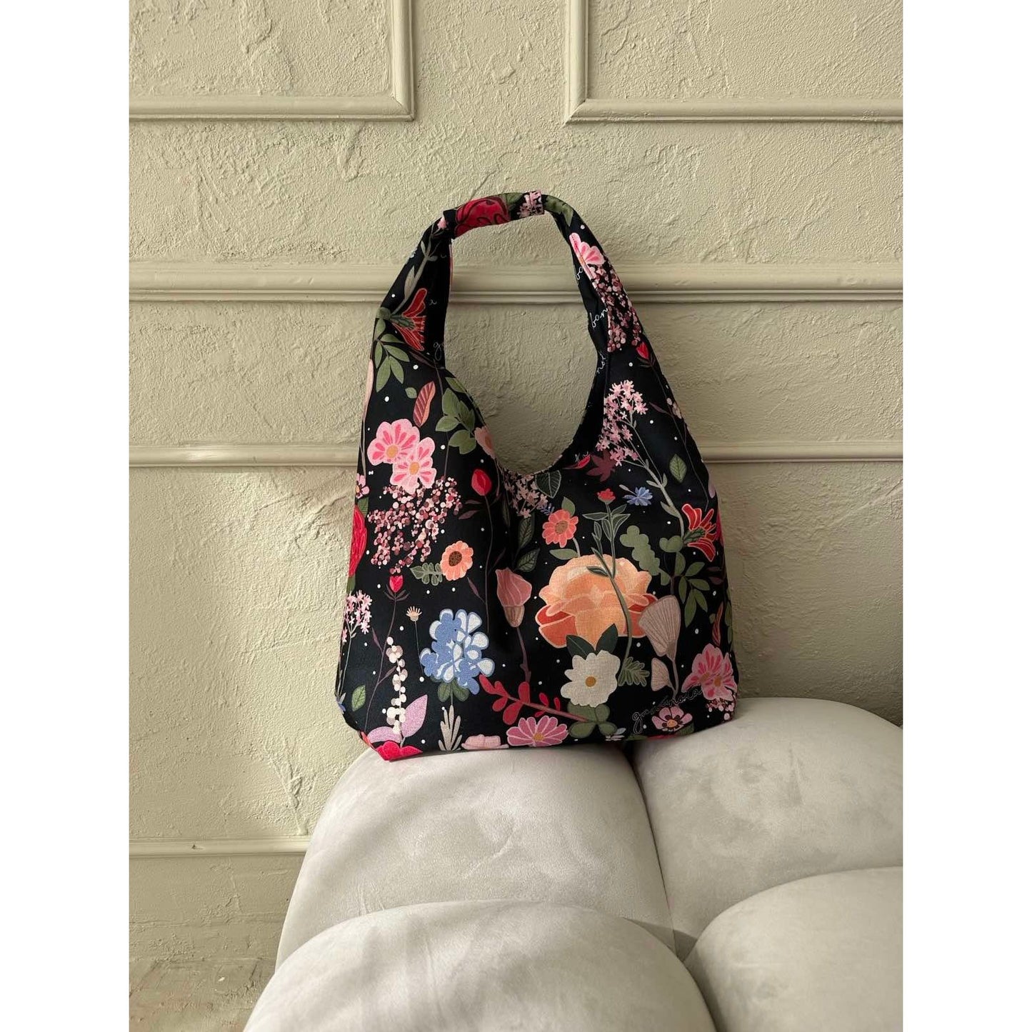 Moon Bag - Curly Summer Night