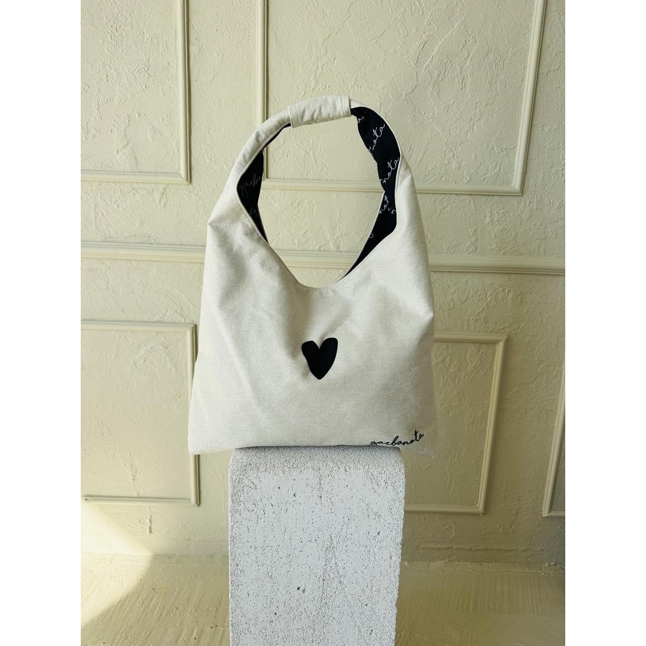 Moon Bag Heart - White