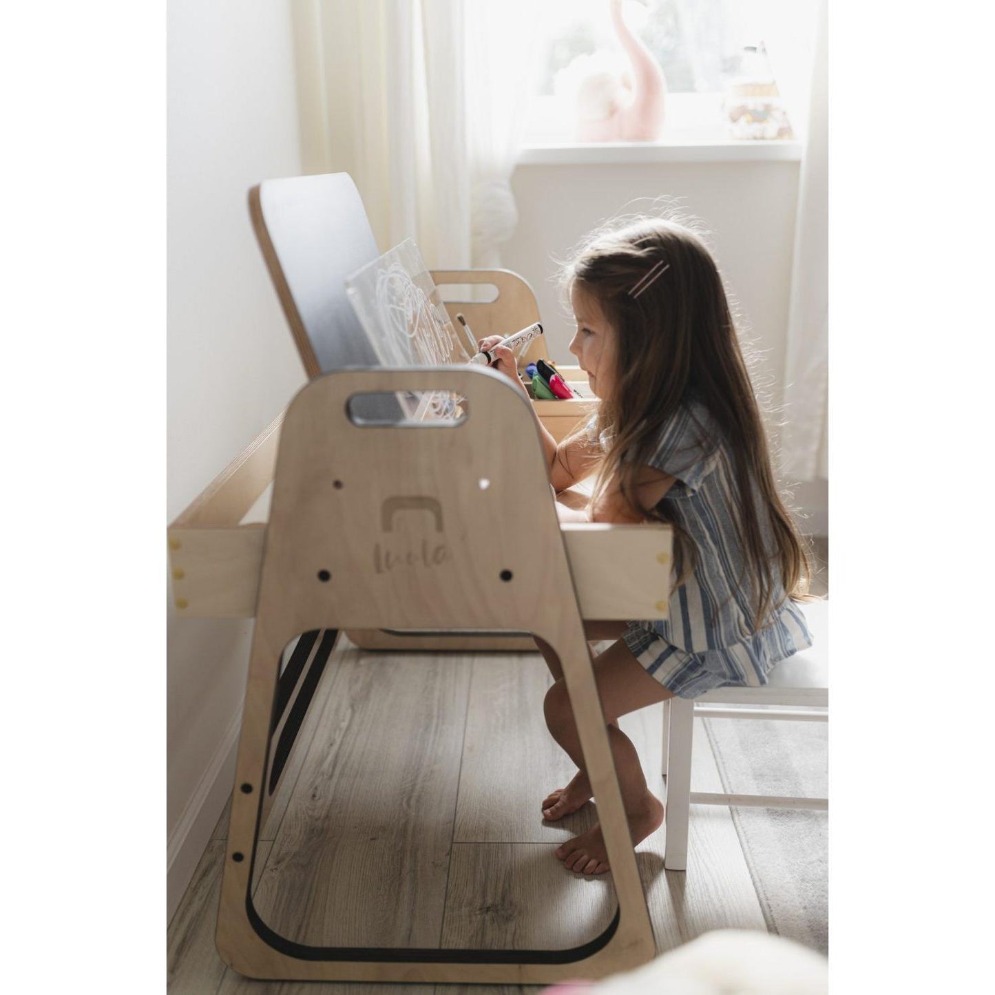 Multisensory Art Table/Desk Julle