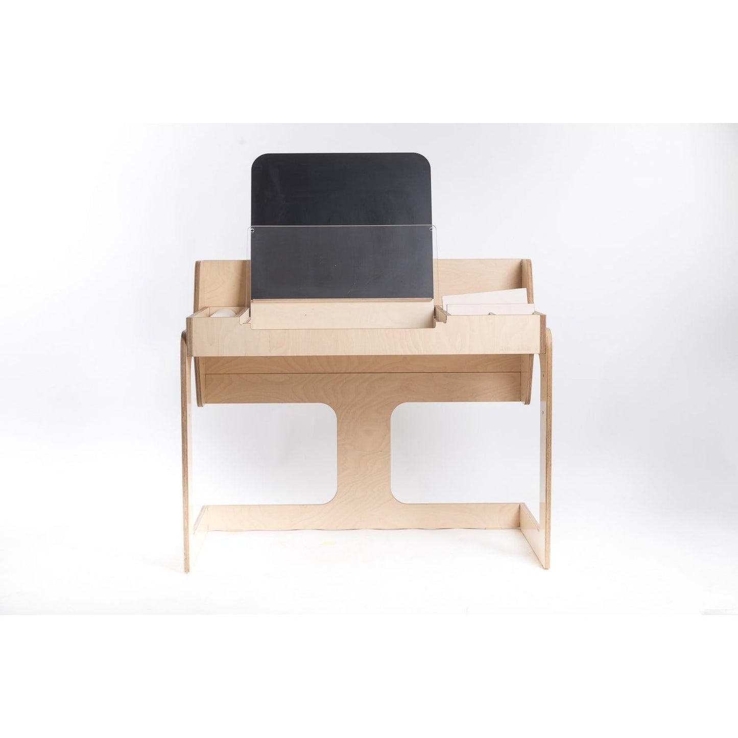 Multisensory Art Table/Desk Luula