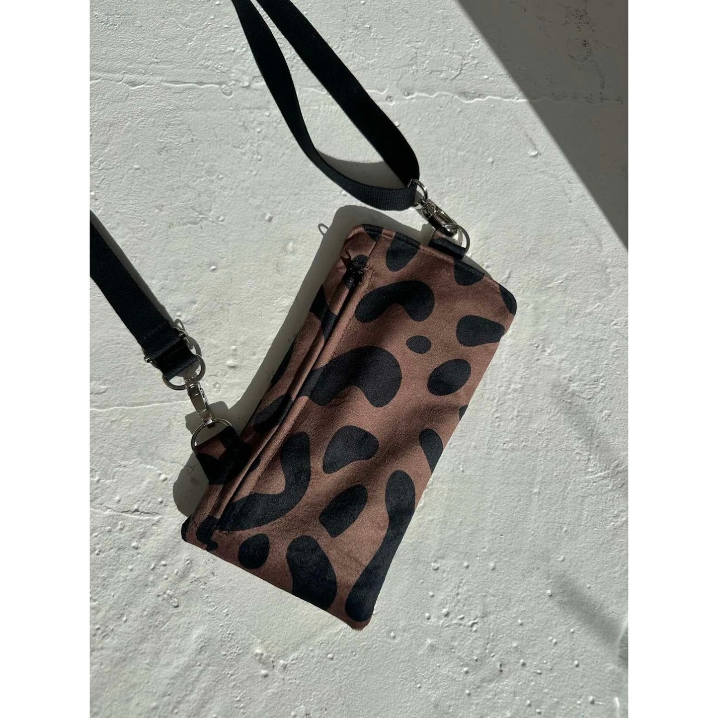 Phone Bag - Classic Leopard
