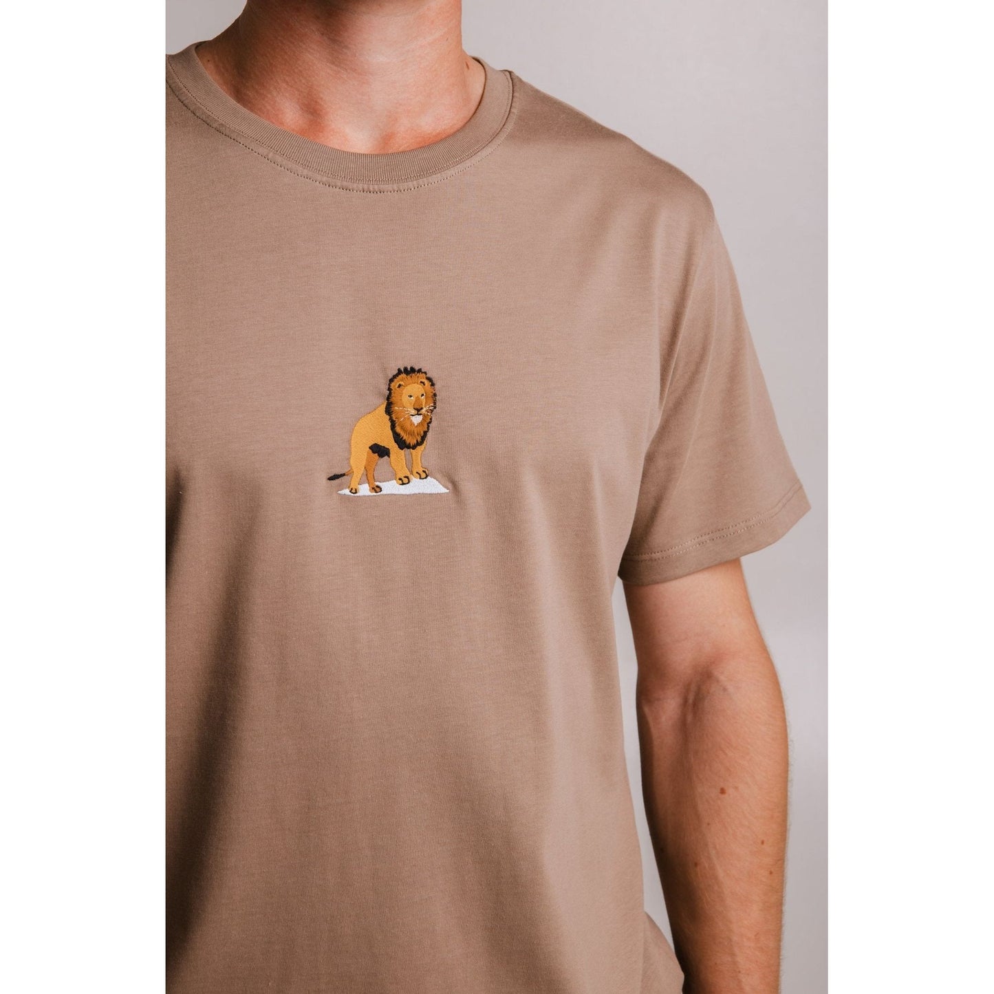 Lion T-shirt - Milky Brown
